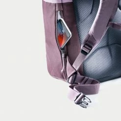 Deuter UP Seoul Backpack 16+10l, Olijf -Deuter Winkel deuter up seoul backpack 16 10l aubergine grape 7 1