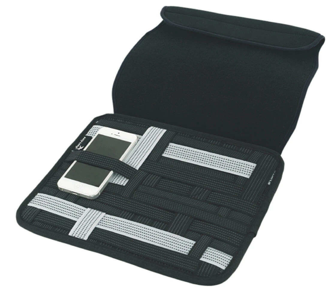 Easy Camp Gadget Organizer With Tablet Cover, Zwart 4 Easy Camp Gadget Organizer With Tablet Cover, Zwart - Afbeelding 2