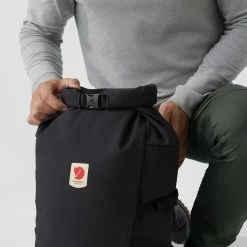 Fjällräven Fjällräven Ulvö 30 Rolltop Backpack, Zwart -Deuter Winkel fjaellraeven ulvoe 30 rolltop backpack black 8